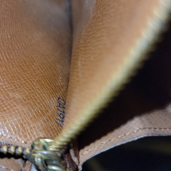 Louis Vuitton Long Porto Mone wallet - Picture 16 of 16